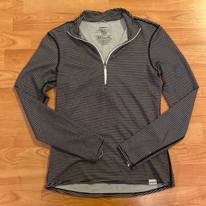 Patagonia women’s Capilene 2 lightweight pullover size Small